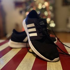 Size 7 Adidas Cloudfoam Running Shoes Black